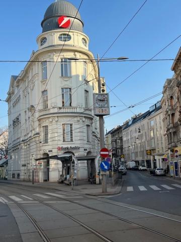 City&More! Schickes Apartment Beim Elterleinplatz! Вена Экстерьер фото